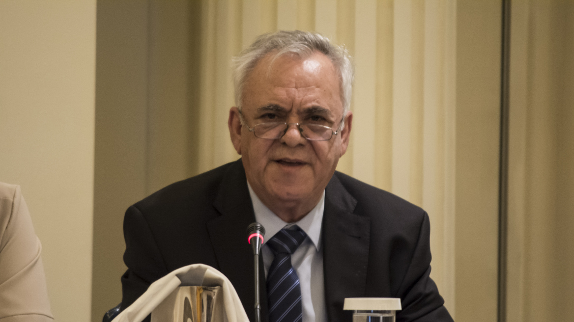 Δραγασάκης: Η συμφωνία ανοίγει το δρόμο για οριστική έξοδο από τα μνημόνια το 2018